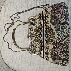 Vintage Beaded Tapestry Handbag with Detachable Antique Gold chain